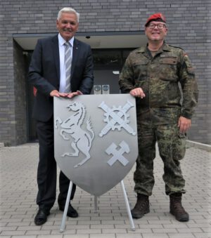 Hubert Hüppe besucht Glückauf-Kaserne in Unna